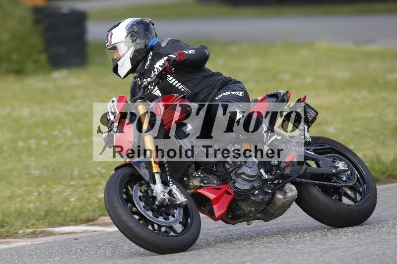/15 13.05.2025 Max Racing ADR/Gruppe gruen/66